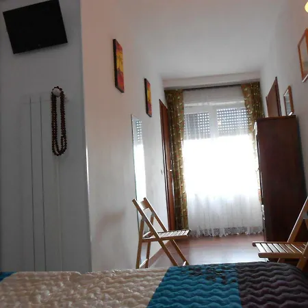 Lara Bed & Breakfast *